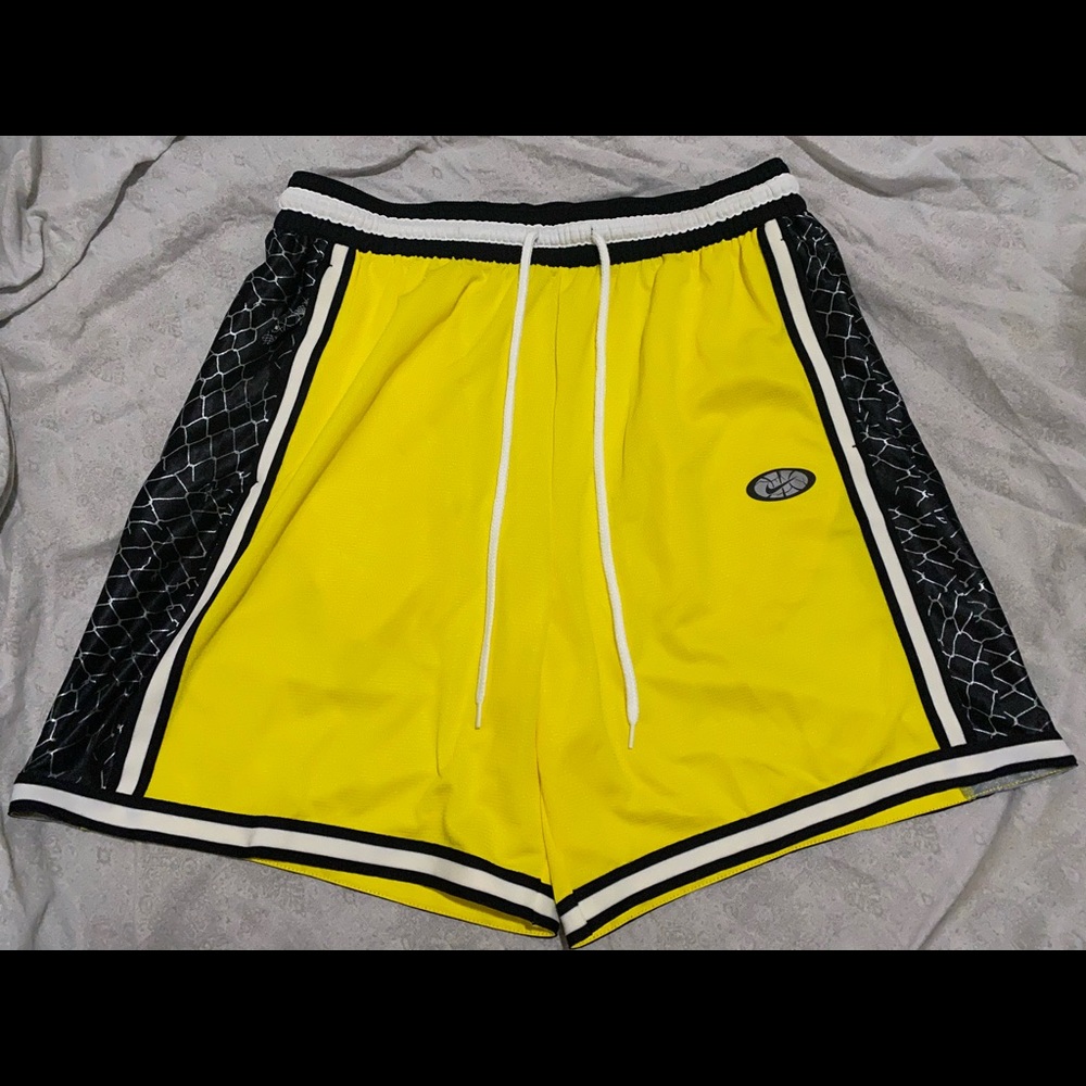 Nike Basketball Shorts XL